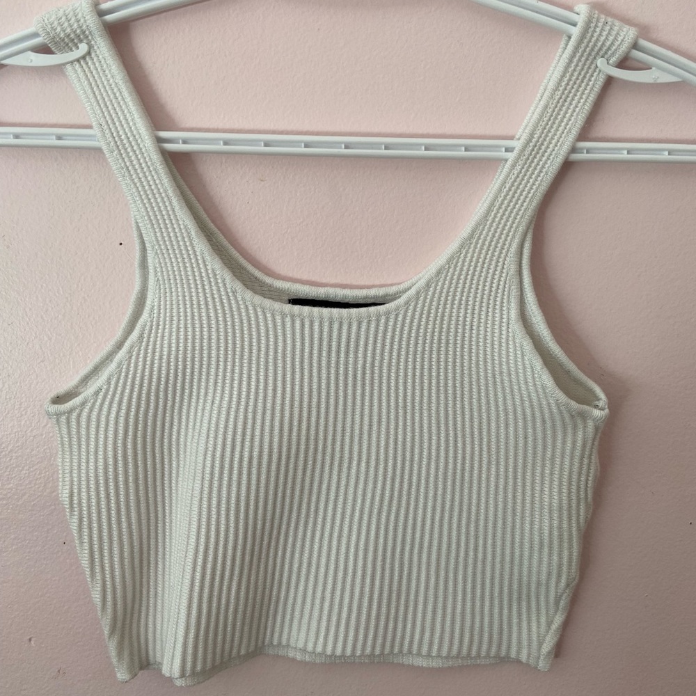 White cropped tank